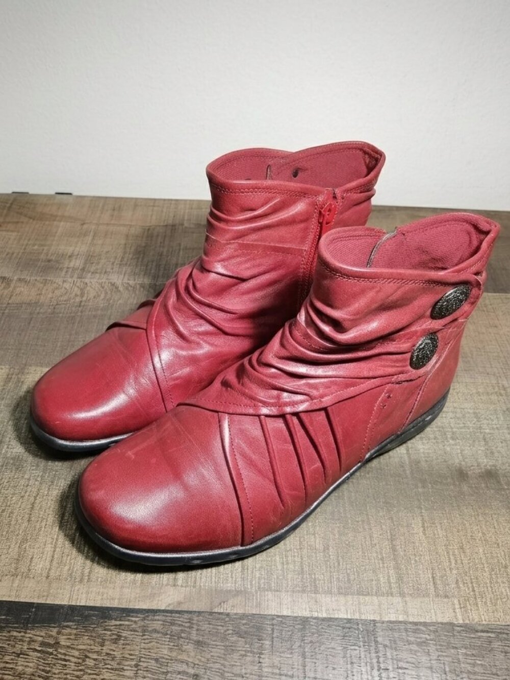 Cobb Hill Patricia Red Leather Slouch Ankle Boots Women's Size 7.5M